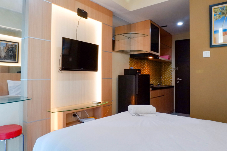 Cozy Studio With City View at Tamansari Papilio Apartment By Travelio, Surabaya