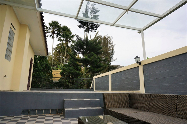 Exterior & Views 2, 5BR Villa MS Bandung, Bandung