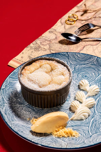 Food & Drinks 9