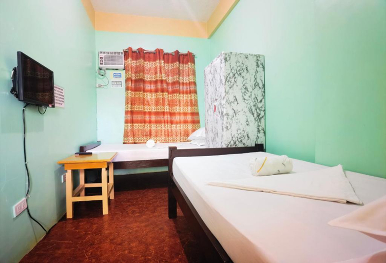 Bedroom 3, RedDoorz @ D128 Lodge Cagayan Valley, Tuguegarao City