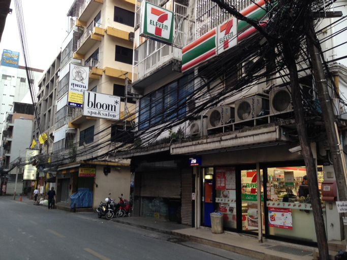 Others 2, Silom3 Apartment, Bang Rak
