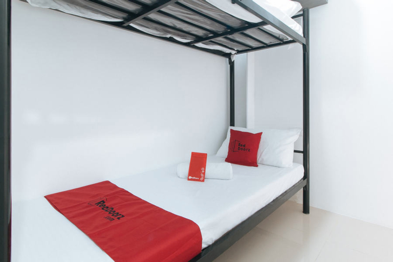 RedDoorz @ Art Place, Las Piñas