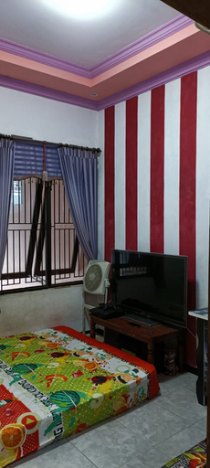 Others, Yasmin Homestay, Jember