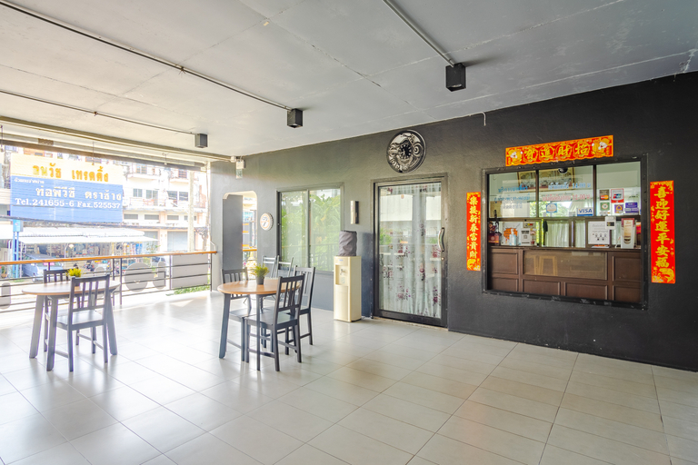 Food & Drinks 2, AJ Residence, Phuket Island