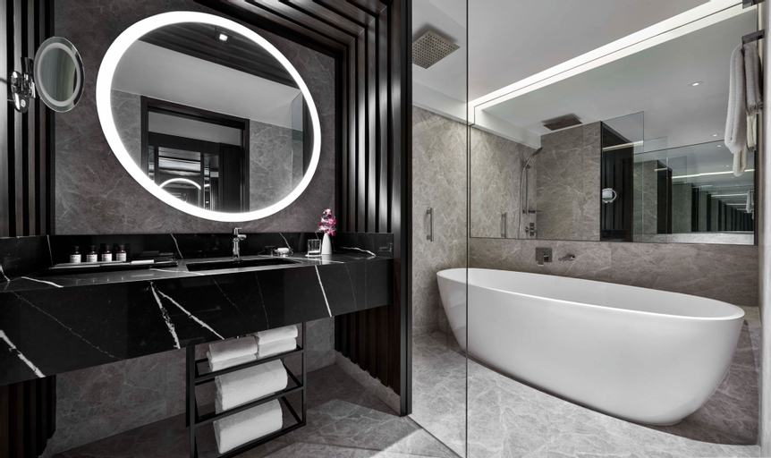 Bathroom 28