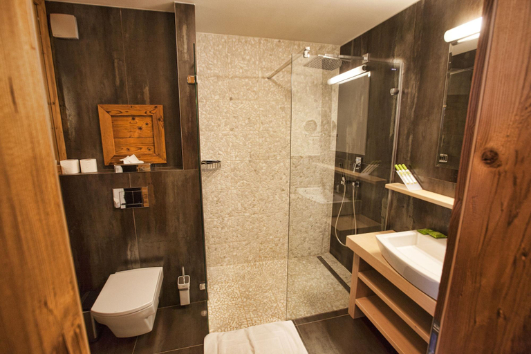 Bathroom 4, Aplend Kukucka Mountain Hotel & Residences, Poprad