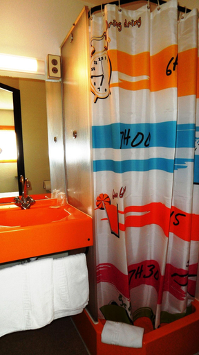 Bathroom 4, The Originals Access, Bourges Nord Saint-Doulchard, Cher