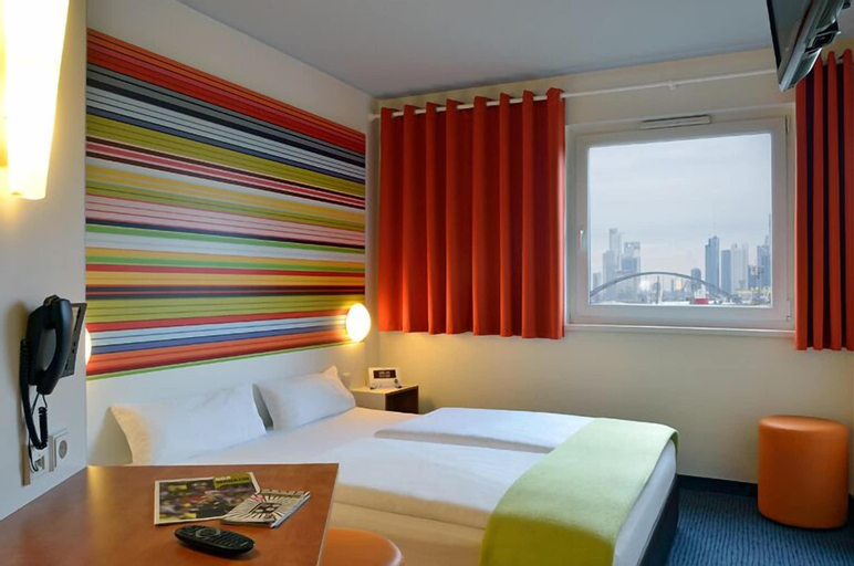 Bedroom 4, B&B Hotel Frankfurt-Niederrad, Frankfurt am Main