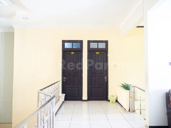 Exterior & Views 5, My Hommy Homestay Mitra RedDoorz, Surabaya