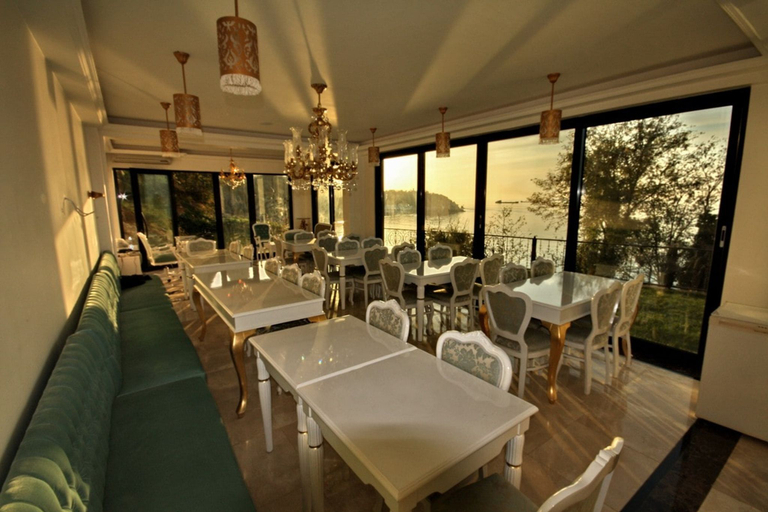 Food & Drinks 2, Bab-i Zer Konaklama ve Restaurant, Merkez