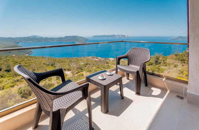 Exterior & Views 5, Golden Rose suit, Kaş