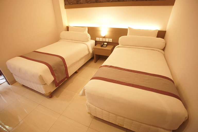 Viva Hotel Kediri By Front One, Kediri