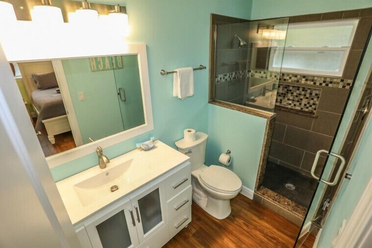 Bathroom, 203 Fairweather Villa C, Lee