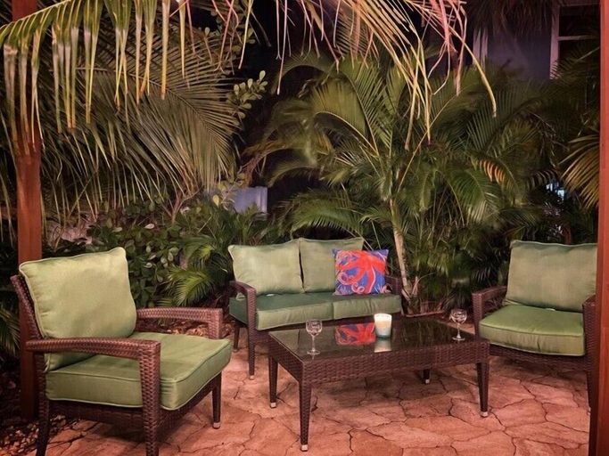 Public Area 4, 254 Ostego Drive Whole House, Lee