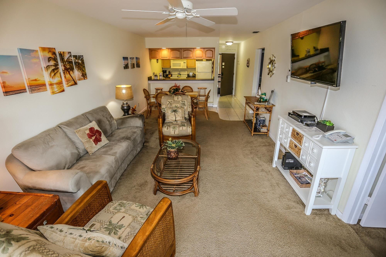 Others 1, Estero Yacht & Racquet 122, Lee
