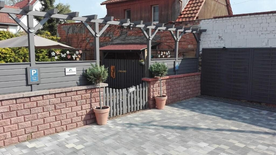Exterior & Views 2, Ferienwohnungen Paul und Dorothea, Gotha
