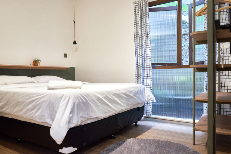 Gempol 111 Guest House Bandung, Bandung