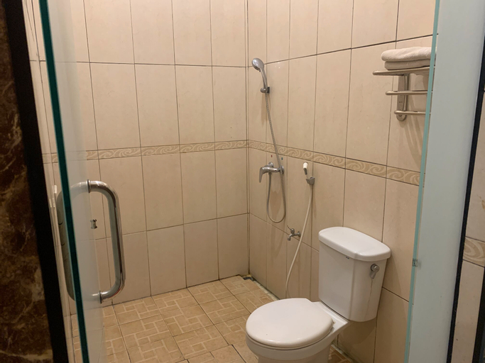 Bathroom 6