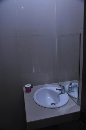 Bathroom 5, Agung Inn, Yogyakarta