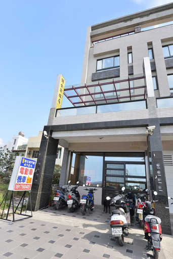 Exterior & Views 2, Artdeco Guest House, Pingtung