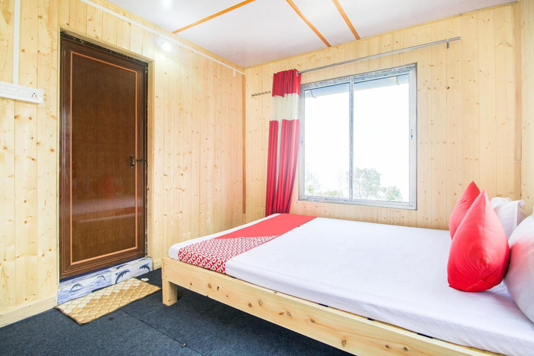 Bedroom 4, Hotel Star Palace, Mumbai Suburban