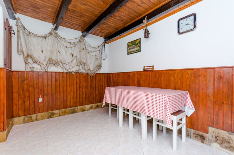 Public Area 3, Apartment Nikola, Šolta
