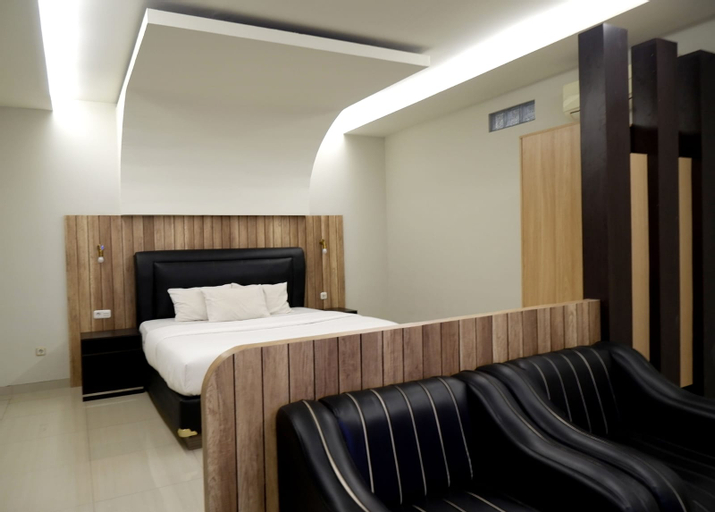 Bedroom 5, Grand Krakatau Hotel Cilegon, Cilegon