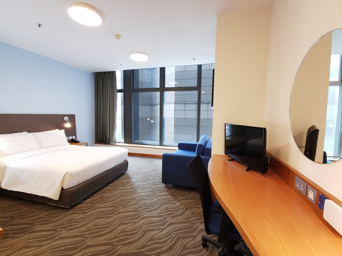 Bedroom 27