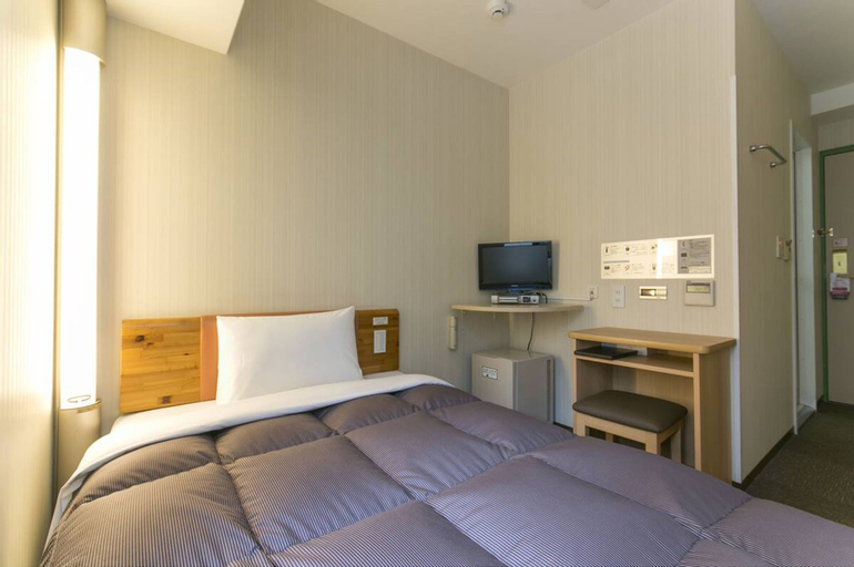 Bedroom 13