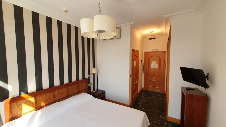 Bedroom 2, Hostal Ansonea, Navarra