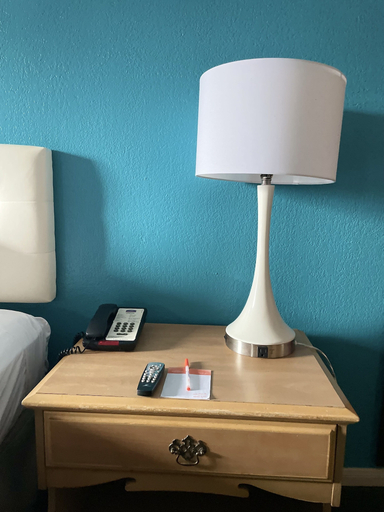 Others 4, Howard Johnson by Wyndham Bakersfield, Kern