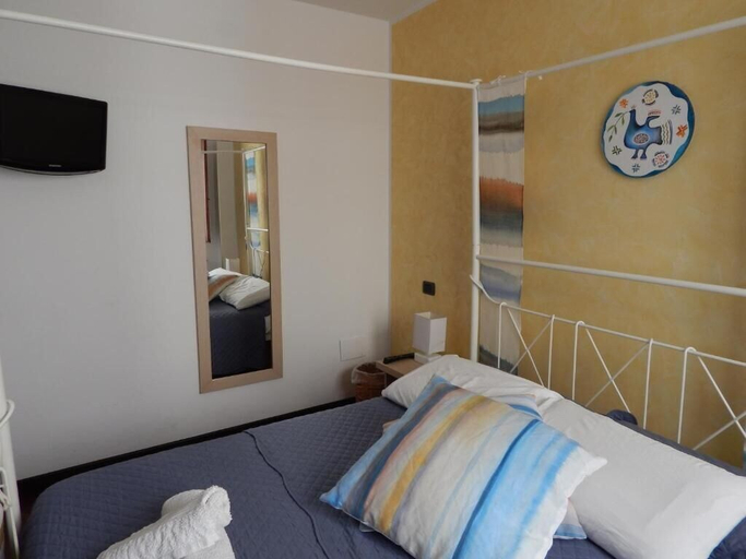 Bedroom 4, Il Panoramico Rooms, Cagliari