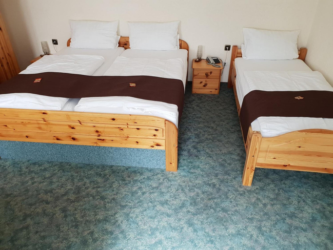 Bedroom 3, Hotel Grüner Baum, Bad Kreuznach