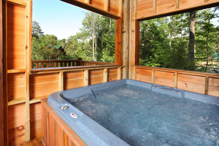 Bathroom, Off The Clock - Four Bedroom Cabin, Sevier