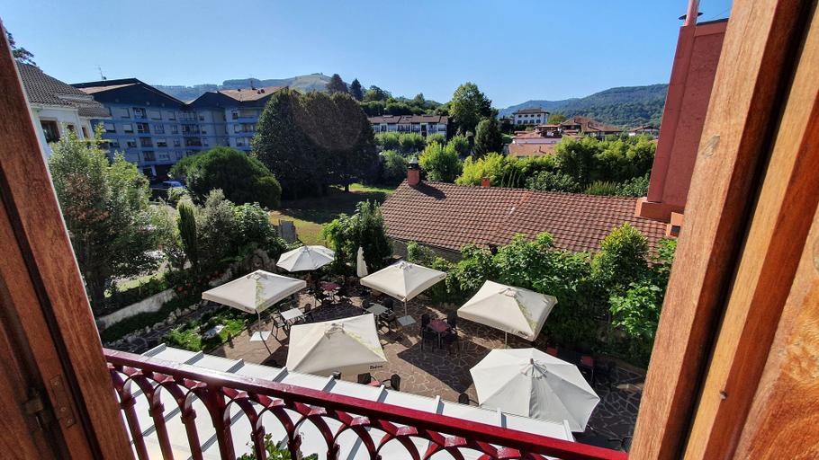 Others 5, Hostal Ansonea, Navarra