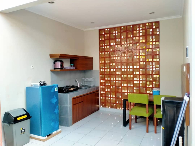 Dining Room 4, Villa Ubud Anyer 2BR Blok G, Serang