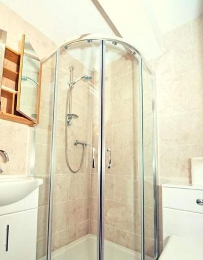 Bathroom 4, The Royal Carlton Hotel, Blackpool
