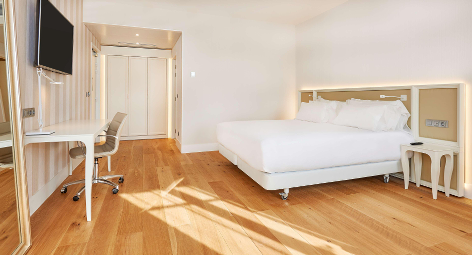 Bedroom 28