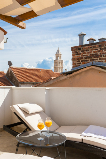 Exterior & Views 2, Le Premier Luxury Rooms, Split
