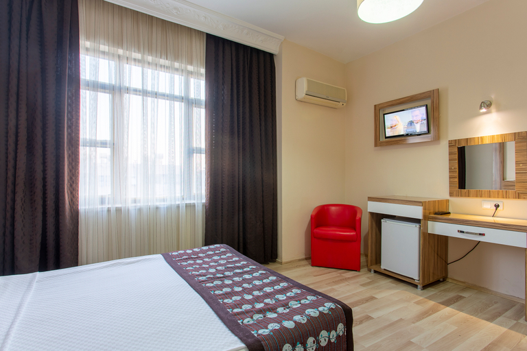 Bedroom 4, Aslan Corner Hotel, Alanya