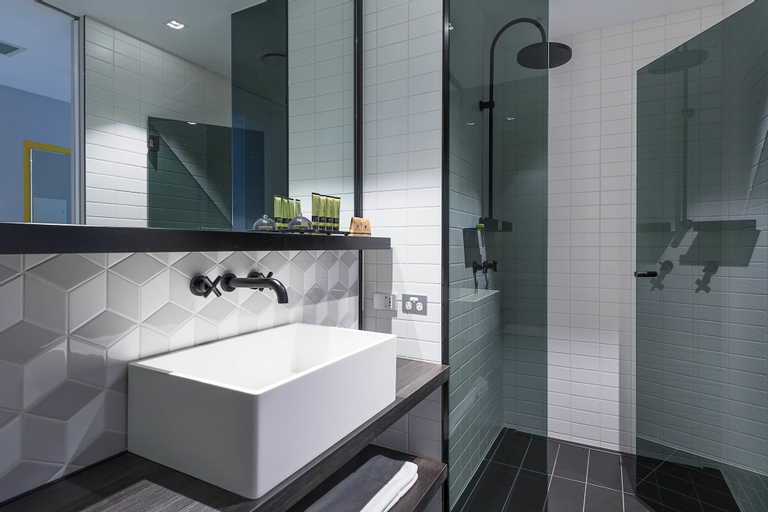 Bathroom 4