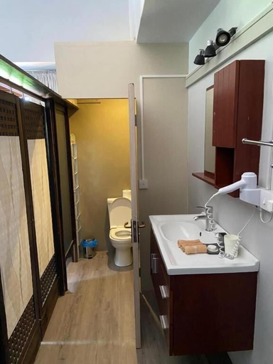 Bathroom 4, Le Gite du Bonheur, Black River
