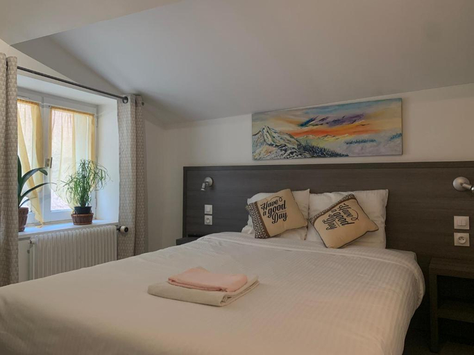 Bedroom 2, Hotel Vuillot, Saône-et-Loire