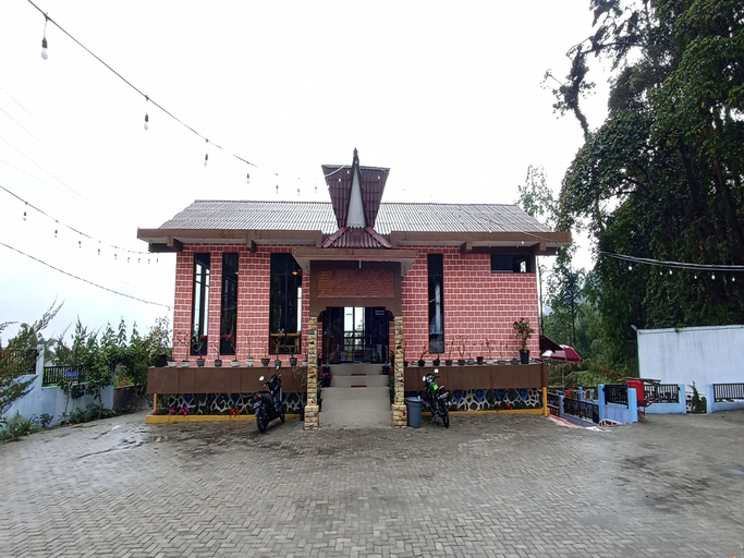 Exterior & Views 2, As Cafe Resto Hotel, Karo
