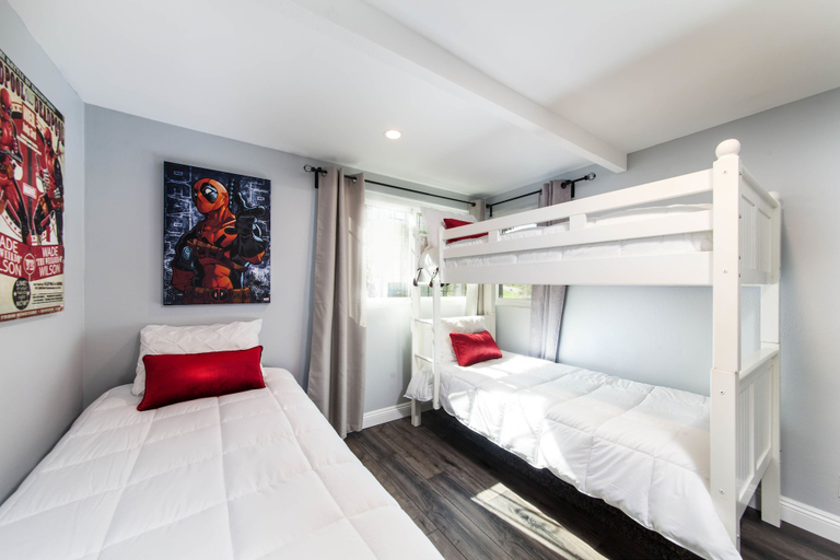 Bedroom 3, Million Dollar View, Los Angeles