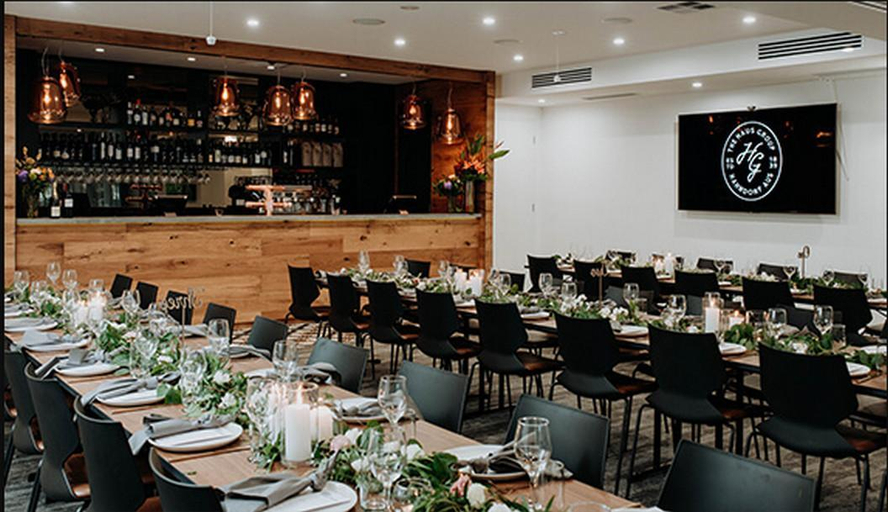 Food & Drinks 3, The Hahndorf Lodge, Adelaide