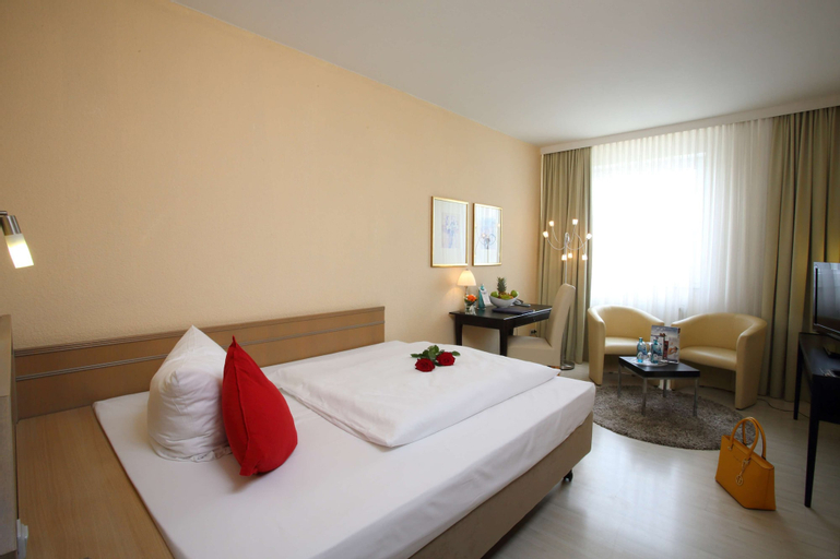 Bedroom 8
