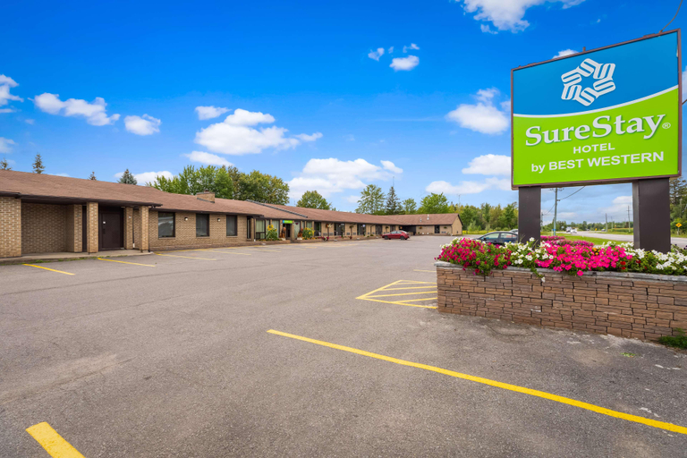 Exterior & Views 2, SureStay Hotel by Best Western Kemptville, Leeds and Grenville
