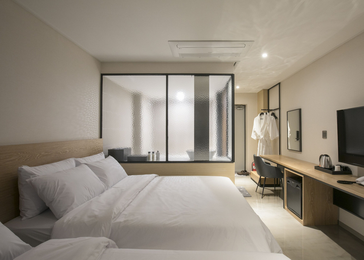Bedroom 3, Hotel Wolmido, Jung