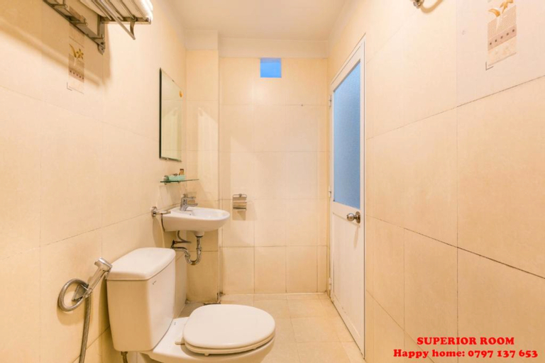 Bathroom 9